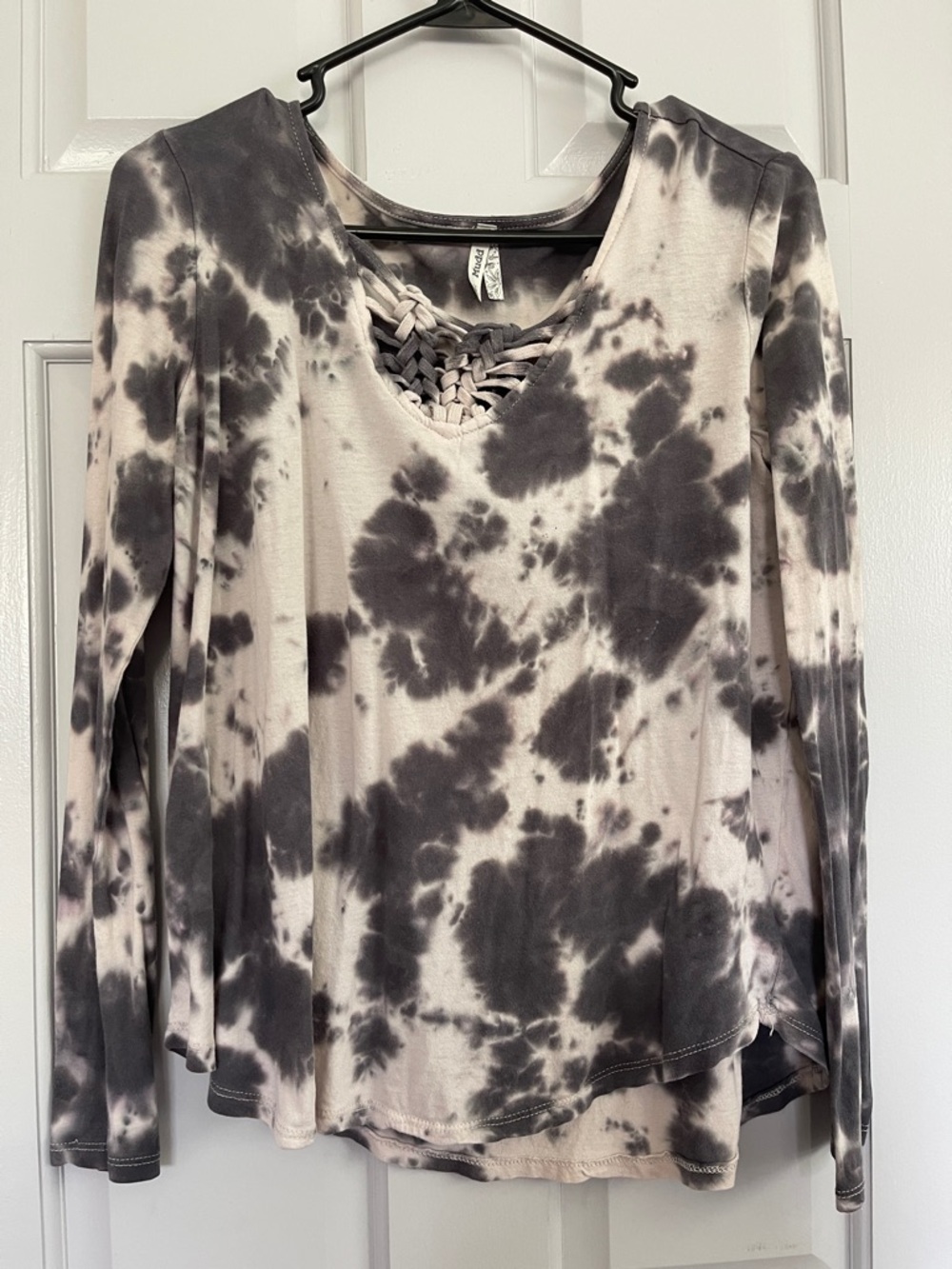 Mudd Black and Cream Tie-Dye Long Sleeve Top with Braided V-Neck